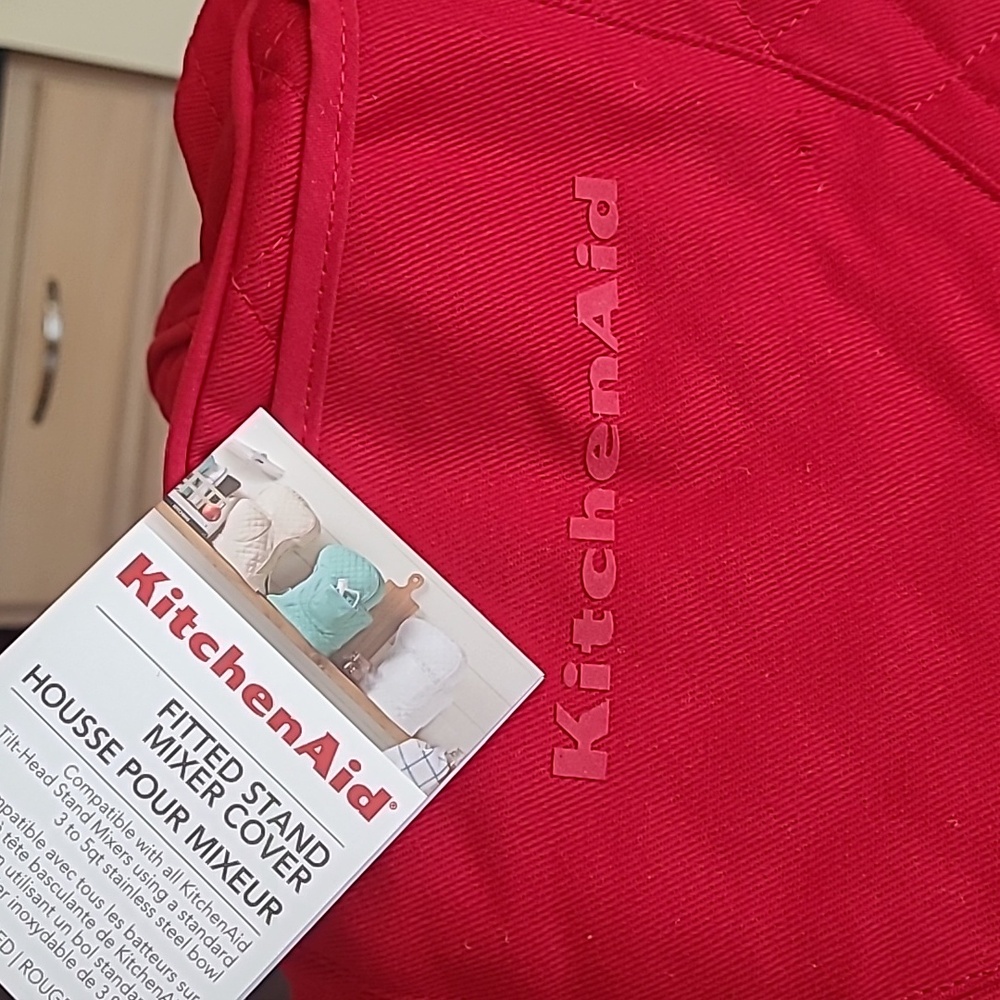 KitchenAid Red Kitchen Linens Quilted Appliance Cover - Picture 10 of 11